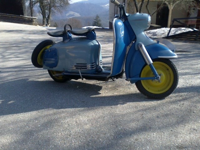 TOMOS